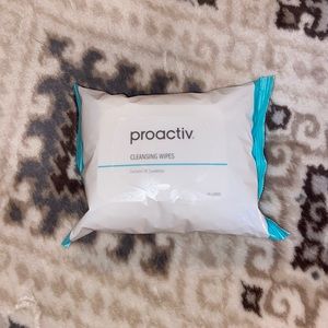 Proactive Cleansing Wipes